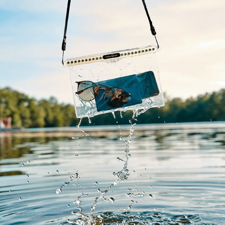 Fidlock Hermetic Dry Bag Multi petrol transparent in use on lake