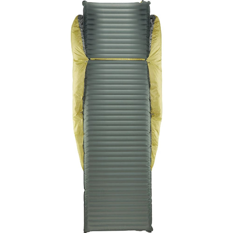 Therm-a-Rest Corus 32F/0C Quilt Regular SynergyLink Connectors with mattress